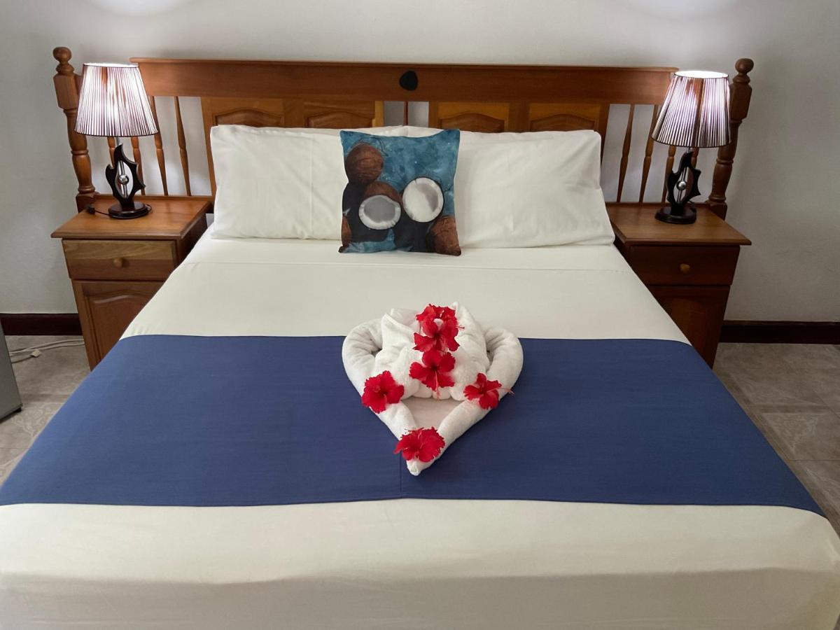 אנס לזיו Le Chevalier Bay Guesthouse מראה חיצוני תמונה