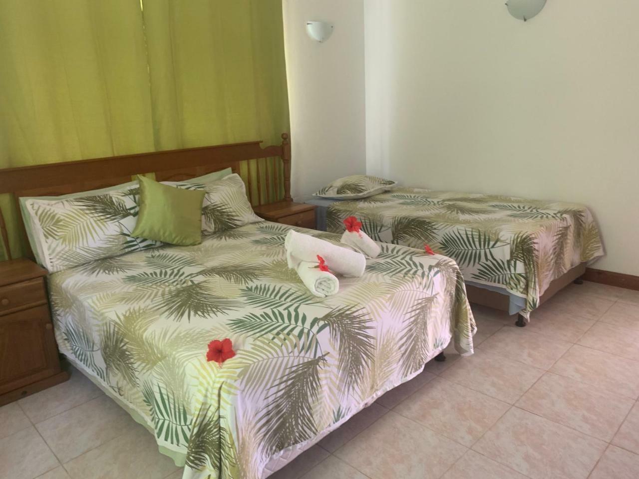 אנס לזיו Le Chevalier Bay Guesthouse מראה חיצוני תמונה