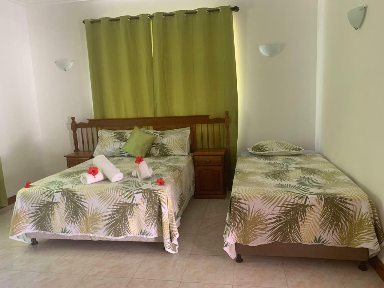 אנס לזיו Le Chevalier Bay Guesthouse מראה חיצוני תמונה